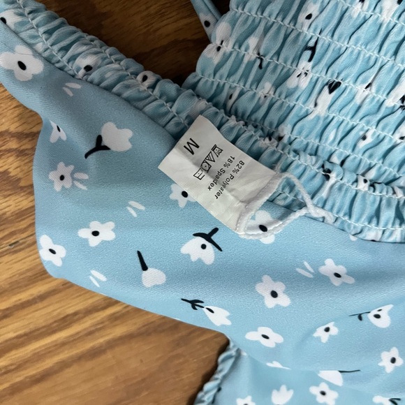 Bikini Bundle - Picture 5 of 9